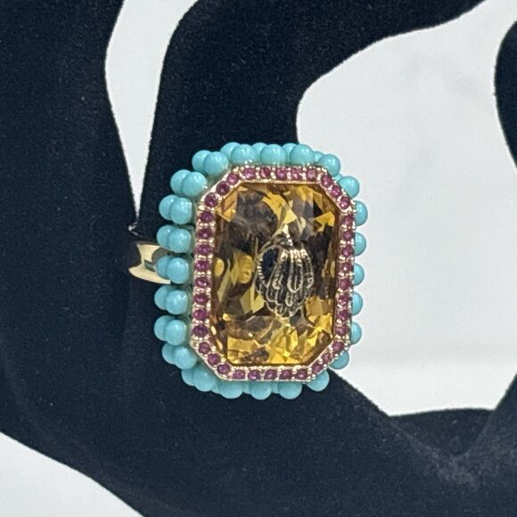 Kurt Geiger Eagle Head Cocktail Ring Crystal Statement Gold Tone Size 8 NEW - Picture 5 of 16